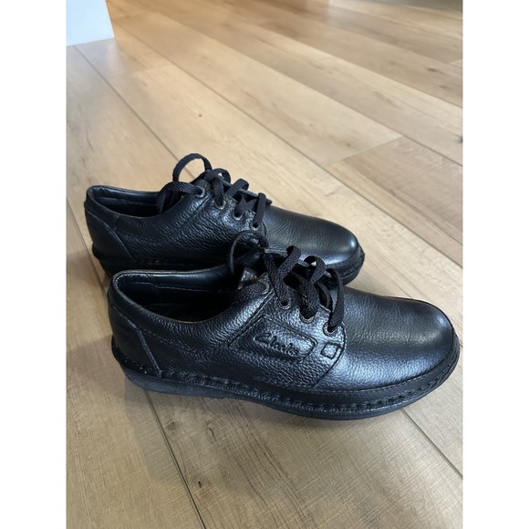 Clarks Other - Clarks Nature Men's Leather Sneakers US 9.5M  36281 Excellent Condition